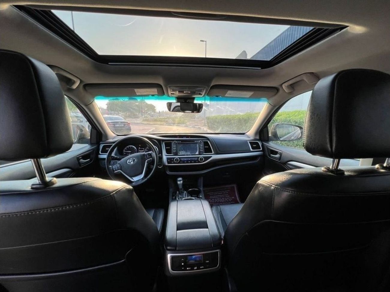 تويوتا هايلاندر 2018 XLE PUSH START ENGINE 4x4 USA IMPORTED - ONLY EXPORT