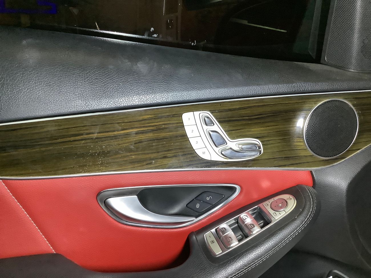 مرسيدس بنز C 300