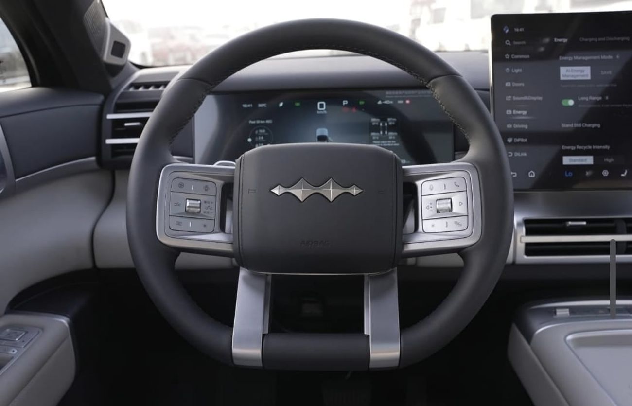 BYD Leopard 7 STD  (NON GCC)