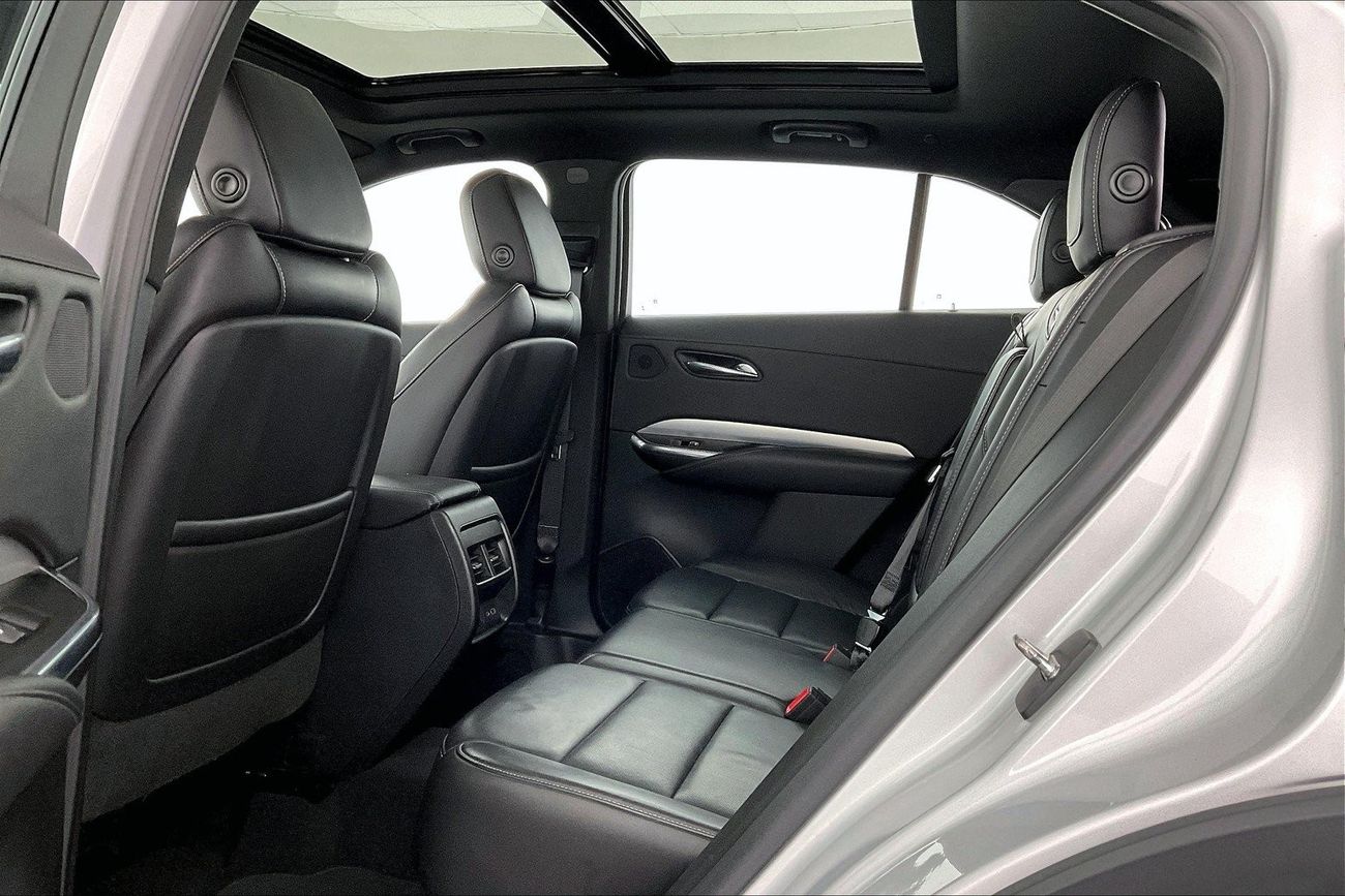 كاديلاك XT4 Premium Luxury | سنة ضمان مجانية | نسبة التمويل 1.99% | سياسة الإعادة بعد 7 أيام