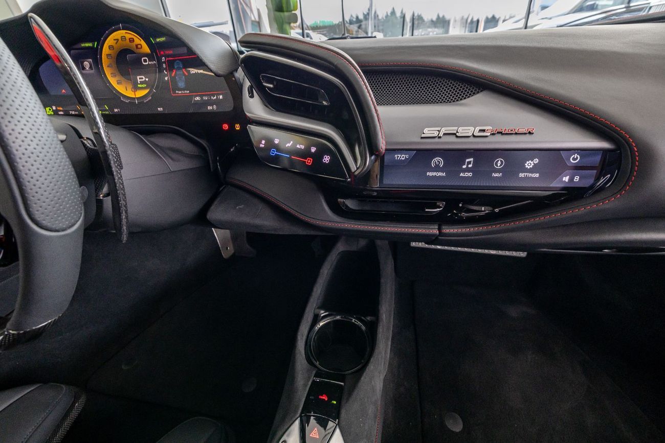 Ferrari SF90 Spider Ferrari SF 90 Spyder Hybrid - Red - 2023 - Perfect Condition