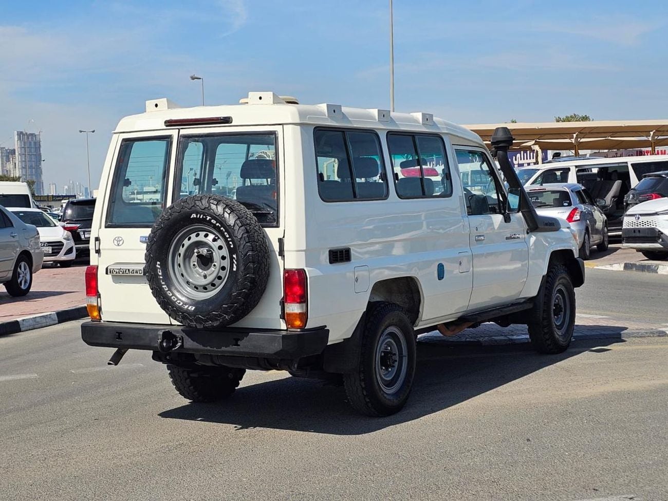 تويوتا لاند كروزر 70 LANDCRUISER LC78/ 4.2L DIESEL M/T / RIGHT HAND/ TROOP CARRIER / EXPORT ONLY