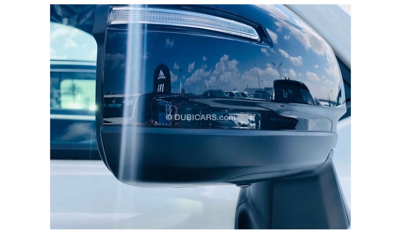 تويوتا لاند كروزر GR-S