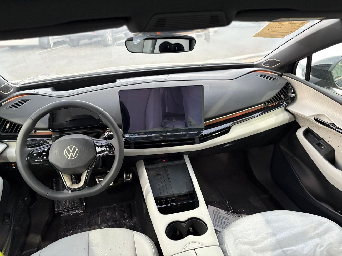 فولكس واجن ID.Unyx ELECTRIC 5 SEATS FULL OPTION