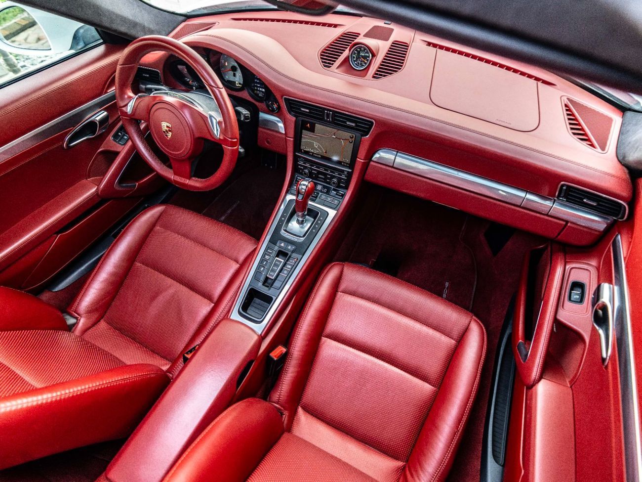 Porsche 911 Carrera S 3.8L (385 HP) Coupe