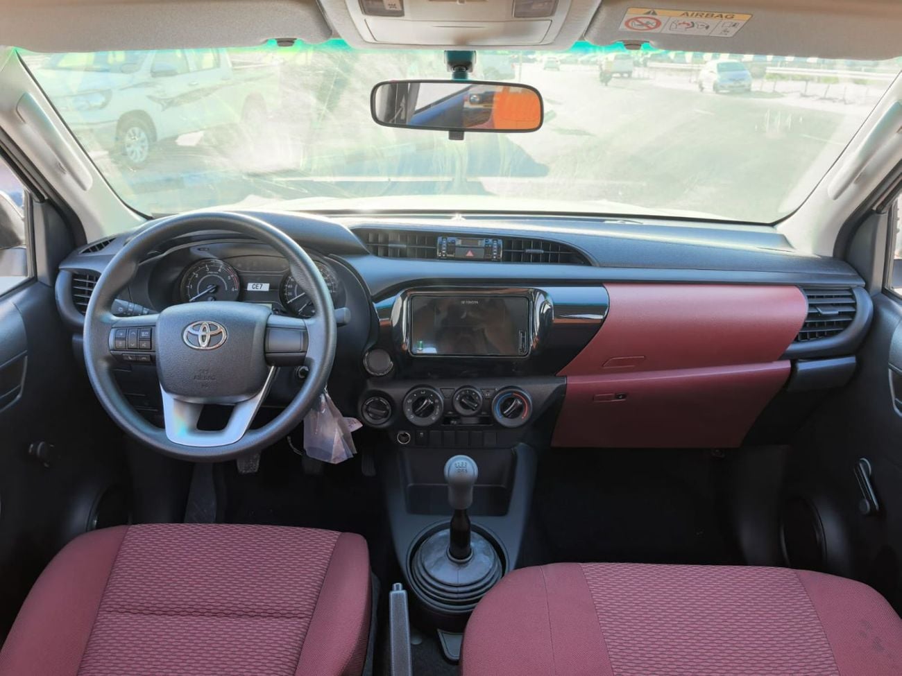 تويوتا هيلوكس DLX,2.4L,4X4,D/CAB,MANUAL WINDOW,MANUAL GEAR,2026MY ( EXPORT ONLY)