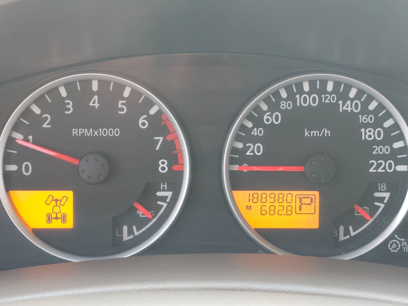 Nissan Pathfinder LE 4.0 V6