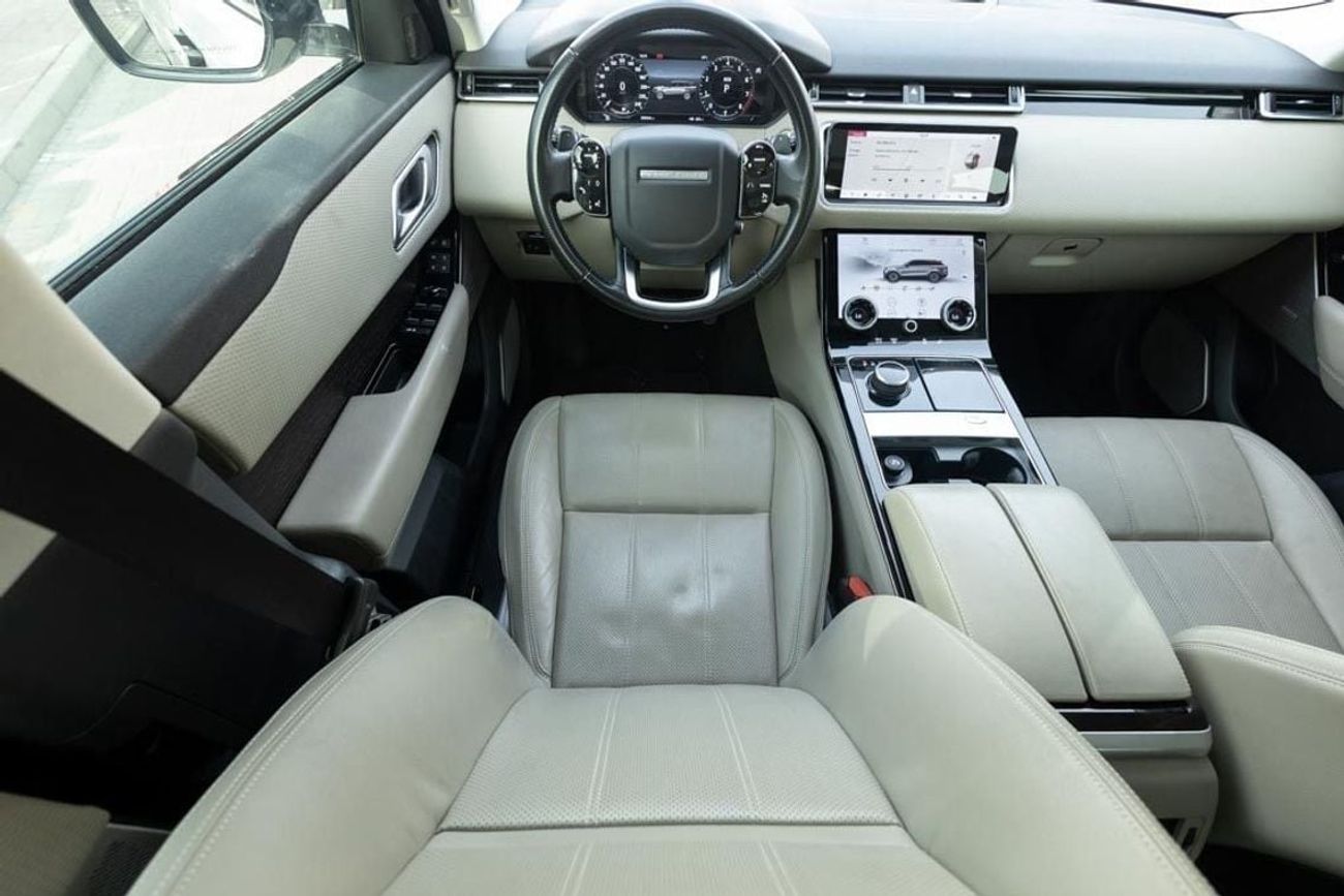 لاند روفر رينج روفر فيلار P250 SE 2.0L Range Rover Velar P250 SE 2018 GCC under Warranty with Flexible Down-Payment.