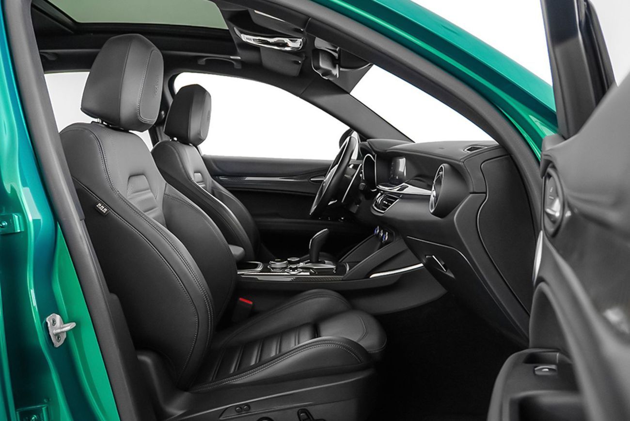 ألفا روميو ستيلفيو Quadrifoglio