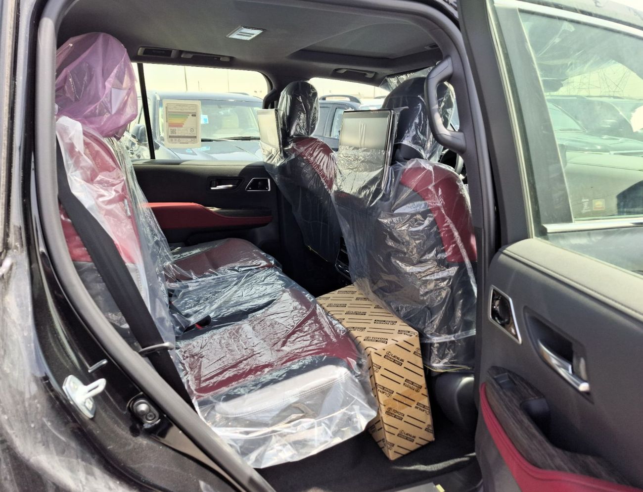 تويوتا لاند كروزر Toyota Landcruiser VXR 3.3L 2024 Black Diesel (Export Only)