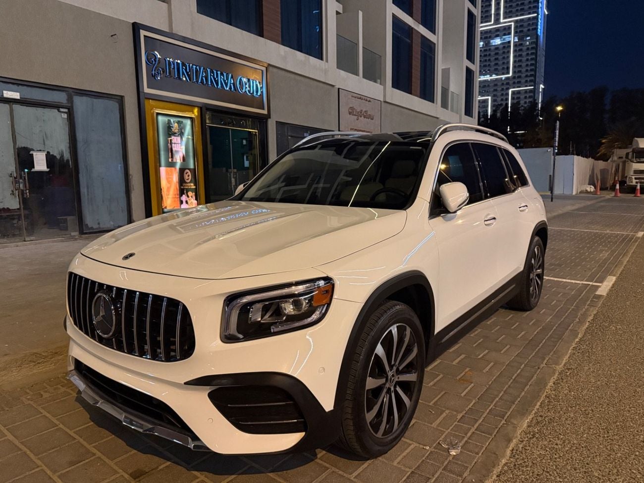 Mercedes-Benz GLB 250 Premium 2.0L (5 Seater)