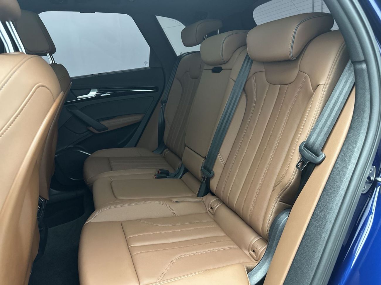أودي Q5 45 TFSI Quattro Design 2.0L