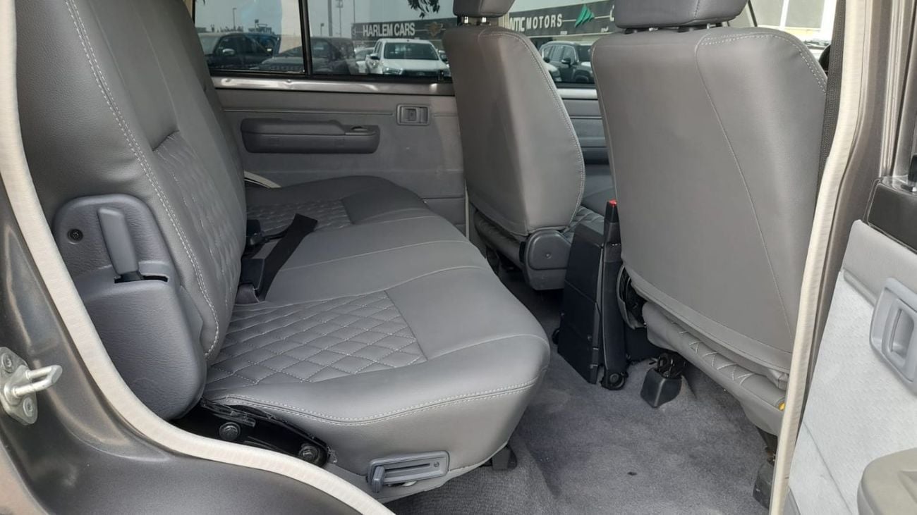 تويوتا لاند كروزر بيك آب Double Cabin 4.5L