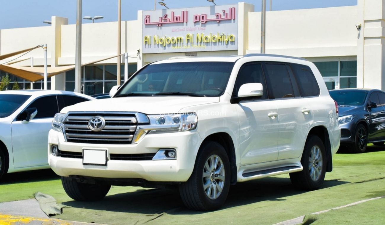 Toyota Land Cruiser V8 5.7 EXR