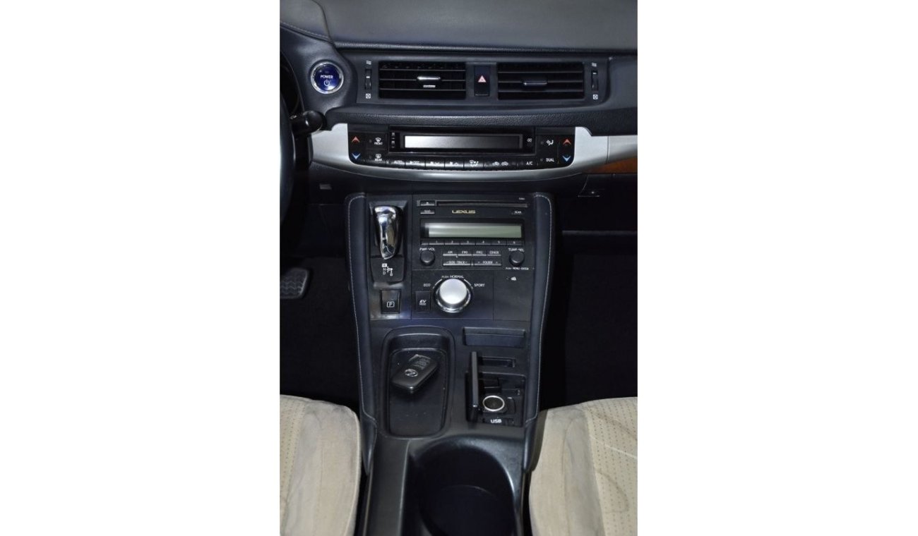 لكزس CT 200h EXCELLENT DEAL for our Lexus CT200 HYBRID ( 2012 Model ) in White Color GCC Specs