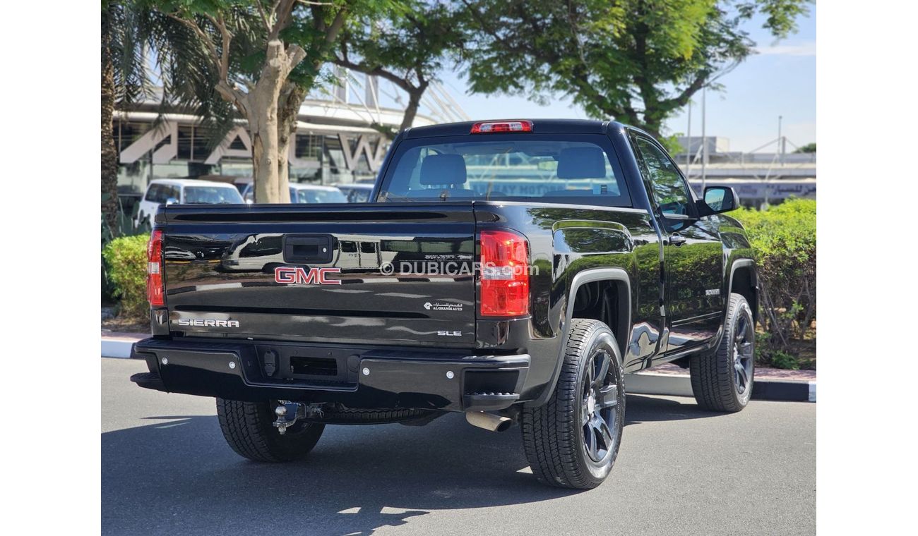 GMC Sierra 1500 SLE GMC SIERRA SLE 2018 GCC SINGLE OWNER WITH FULL LIFT KIT