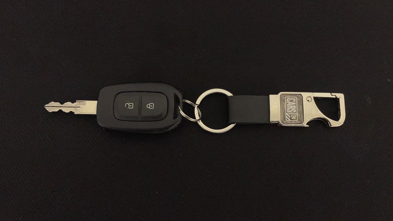 Renault Duster PE 1.6 | Zero Down Payment | Home Test Drive