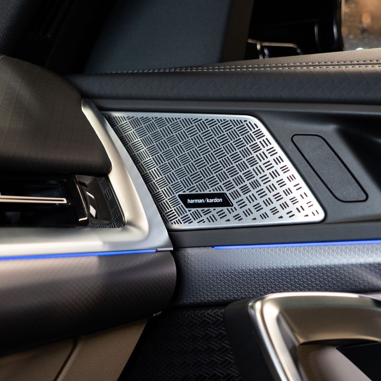 BMW X2 AED 4,407 pm • 0% Downpayment • BMW X2 M35i • Agency Warranty and Service Package