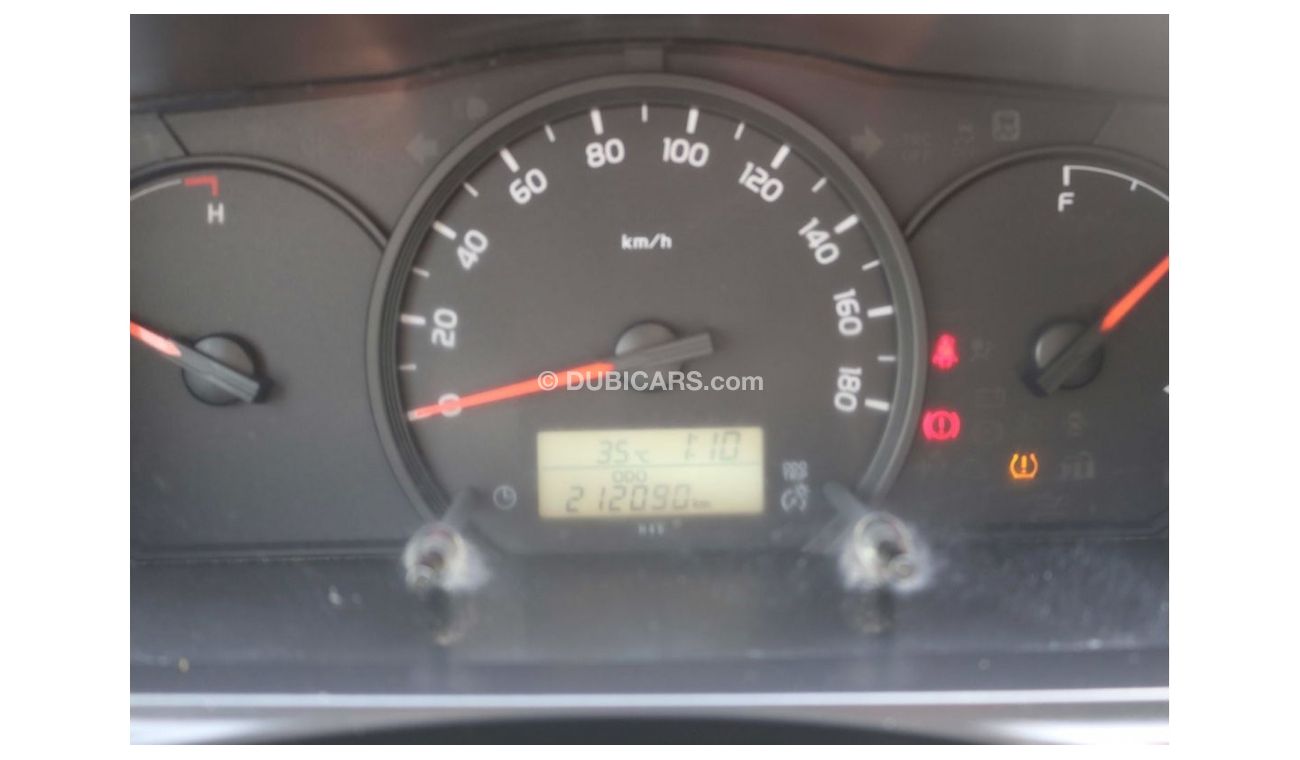 Toyota Hiace 2018 | HI ROOF DELIVERY VAN WITH GCC SPECS AND EXCELLENT CONDITION