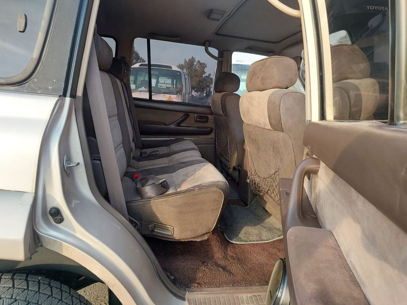 Toyota Land Cruiser TOYOTA LAND CRUISER SUV RHD 1994 MODEL 4.1 L DIESEL AUTOMATIC(PM47559)