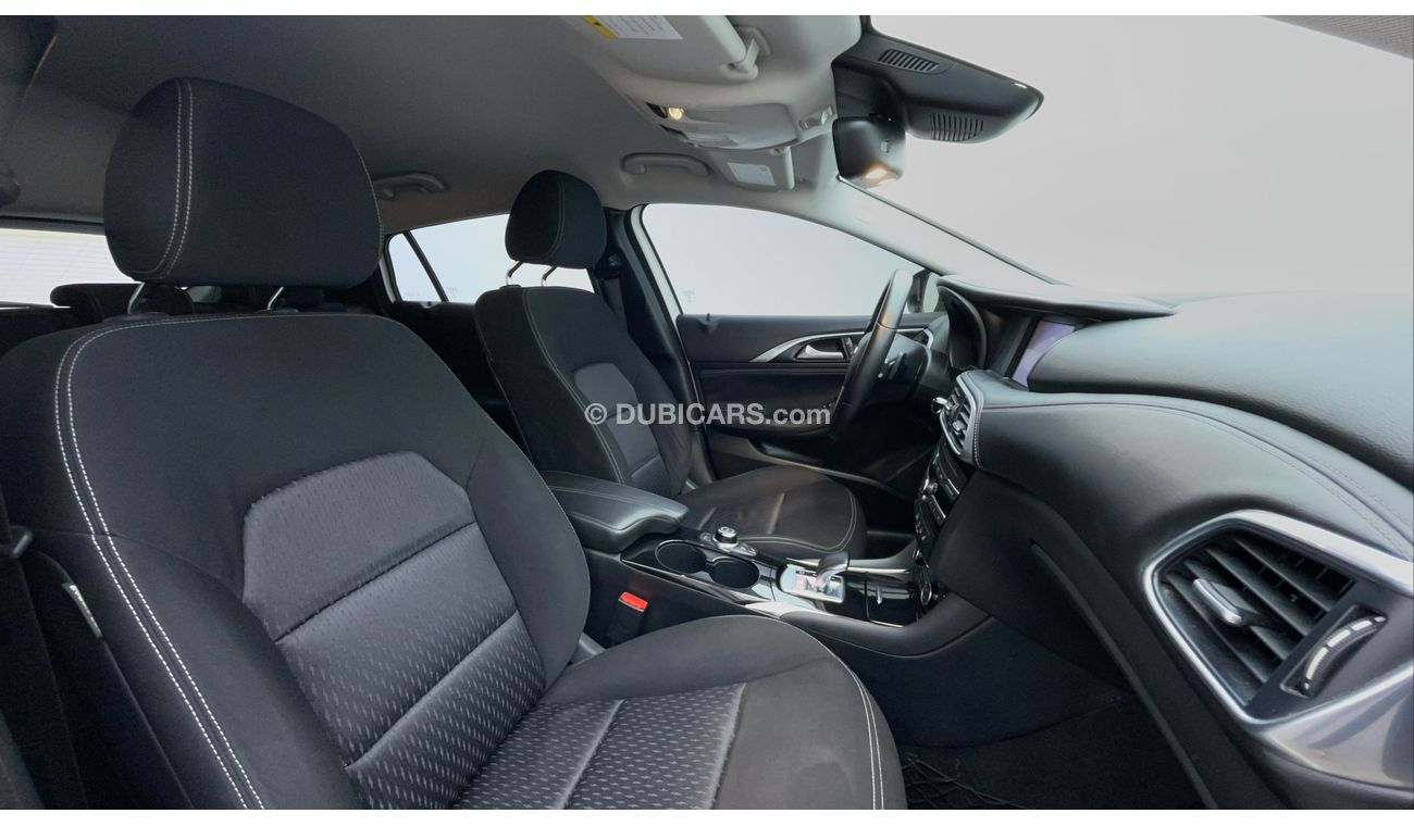 Infiniti Q30 Luxe 1600