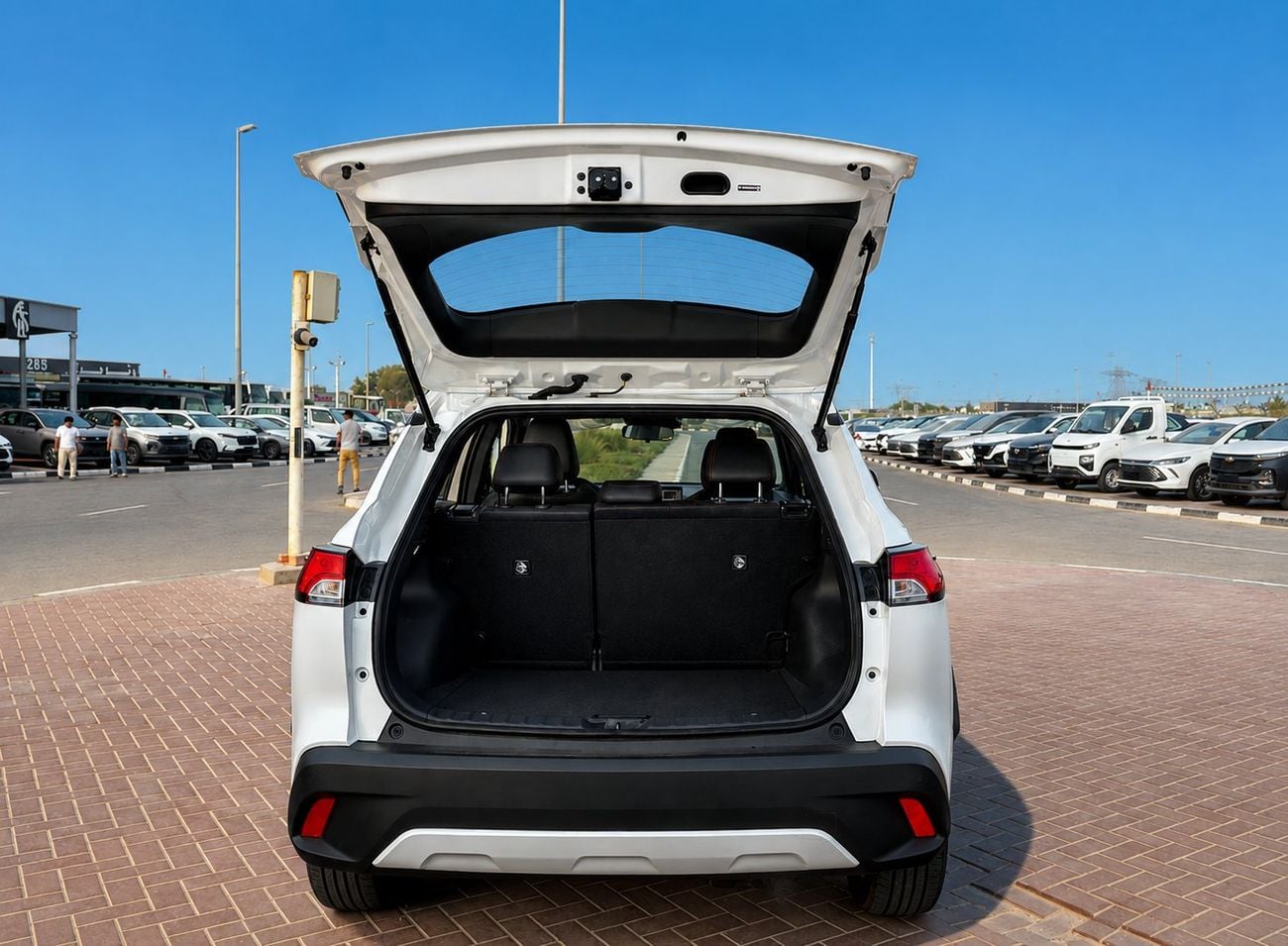 تويوتا كورولا كروس GLI 2.0L 4-Cylinder Hybrid (HEV)