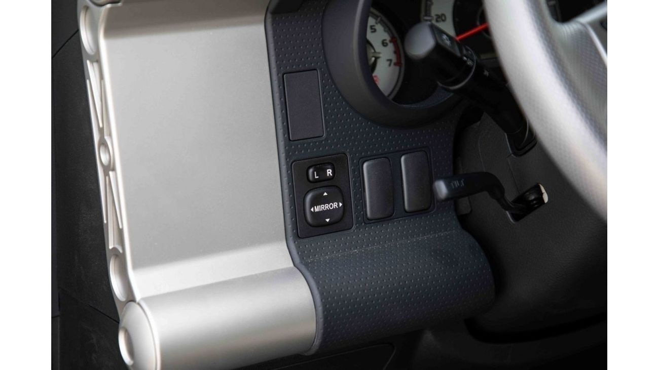 تويوتا إف جي كروزر 2023 Toyota FJ Cruiser 4.0 Final Edition JBL - Beige inside Black | Export Only