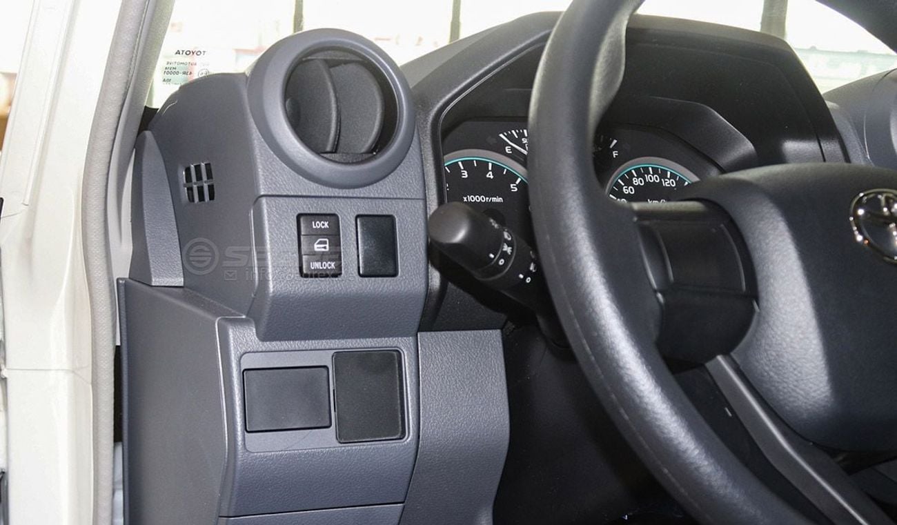 تويوتا لاند كروزر 70 2025 Model Toyota Land Cruiser Hardtop LC78, 4.0L Petrol 4WD 6A/T