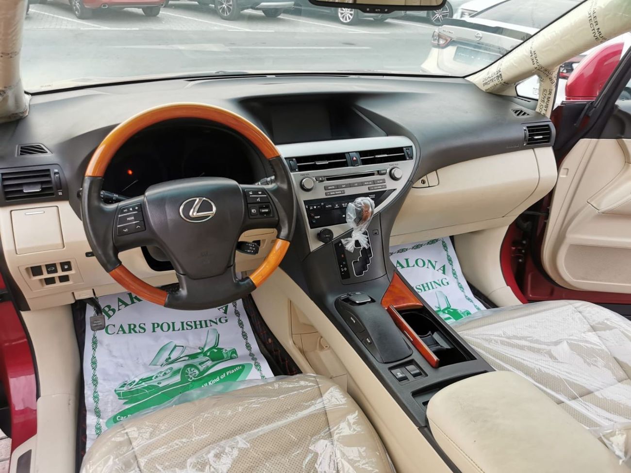 لكزس RX 350 بريمير بحالة ممتازة من الداخل و الخارج