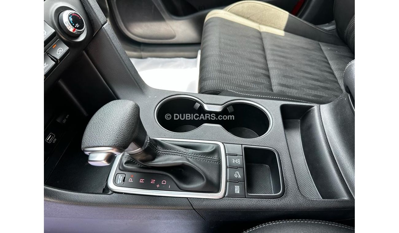 Kia Sportage LX