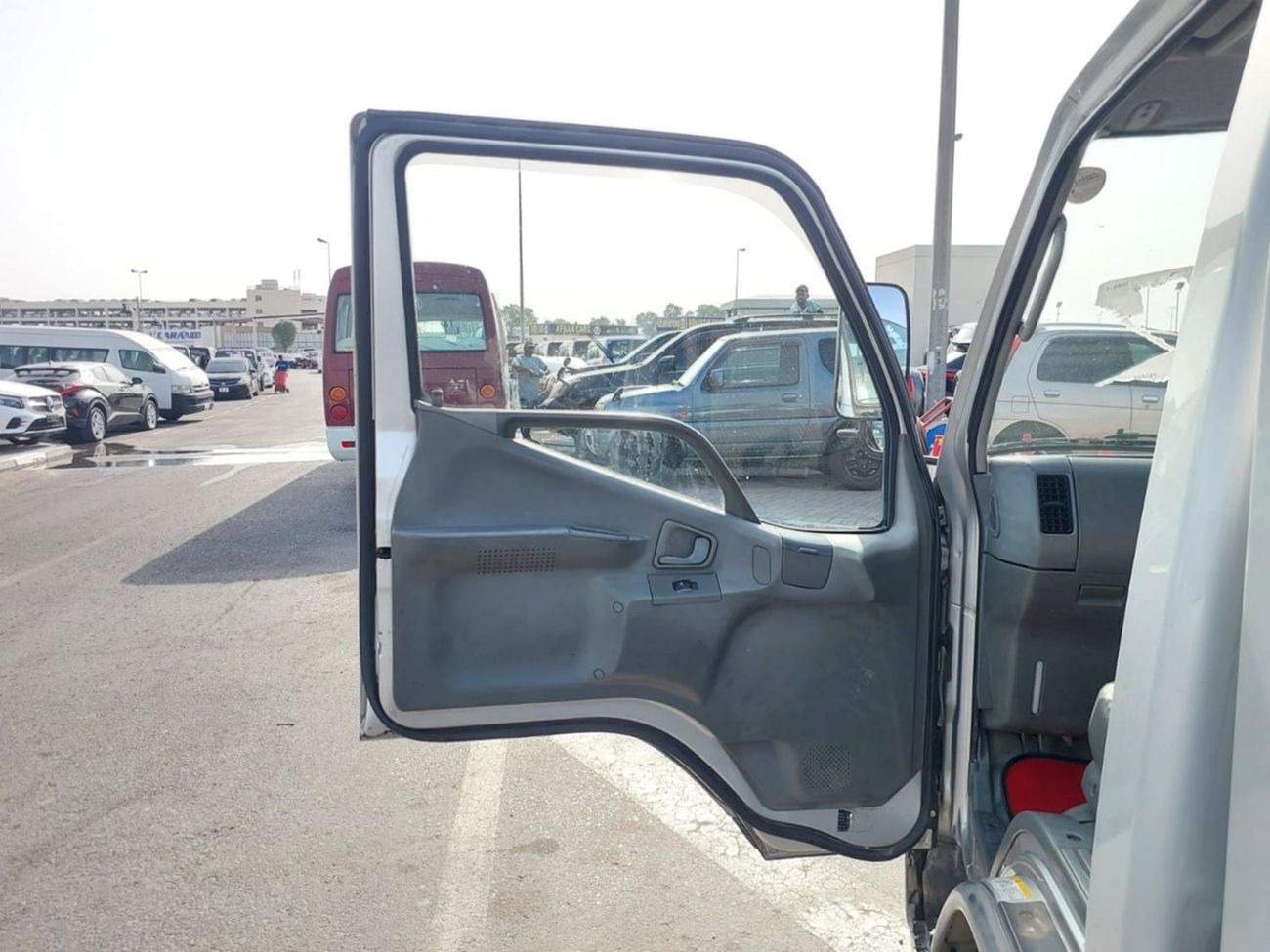 Mitsubishi Fuso Canter MITSUBISHI CANTER TRUCK RHD 1997 MODEL 4.6 L DIESEL MANUAL(PM30878)