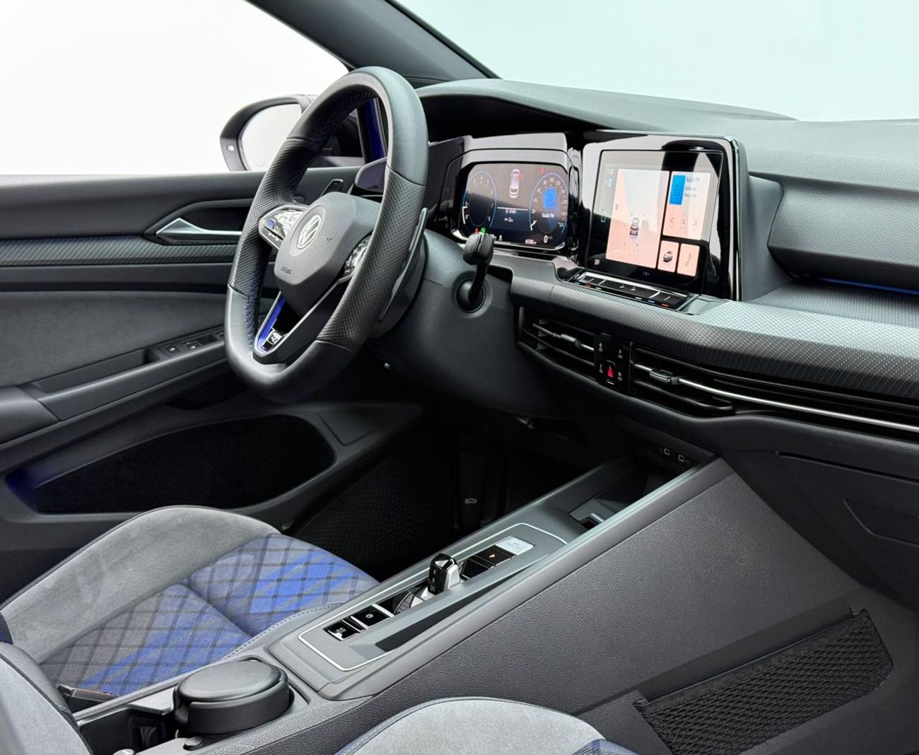 فولكس واجن جولف ار 2022 Volkswagen Golf R, 2027 VW Warranty, 2029 VW Service Pack, Full VW Service History, GCC