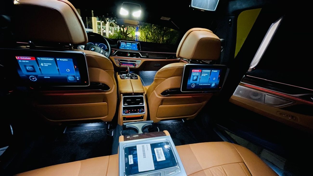 بي أم دبليو 750Li Li