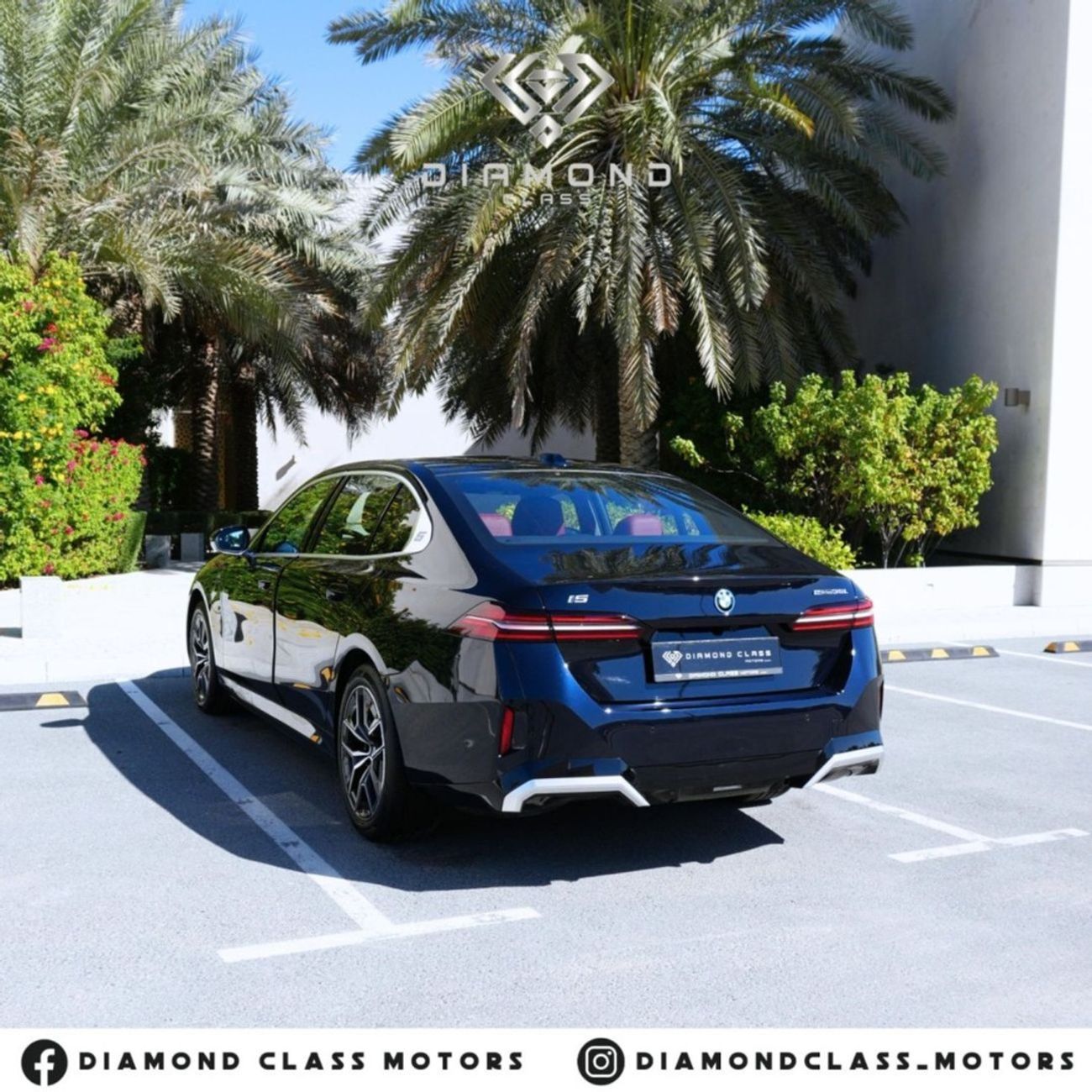 بي أم دبليو i5 BMW i5 eDrive 35L Panoramic M kit Brand New Zero Km for UAE Registration