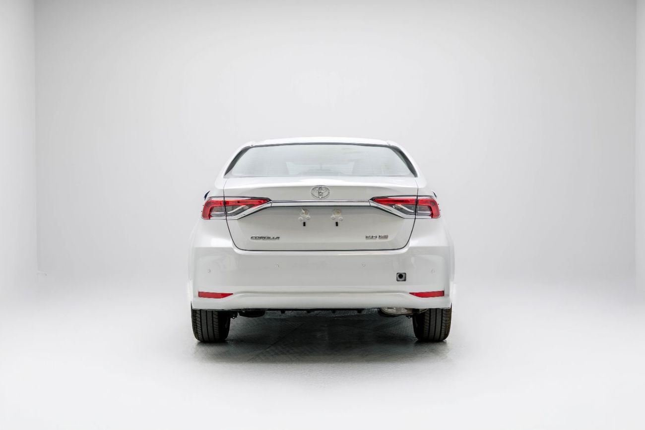 تويوتا كورولا XLI 2.0L - Platinum White Pearl Inside Fromage (Fabric) | Export Only