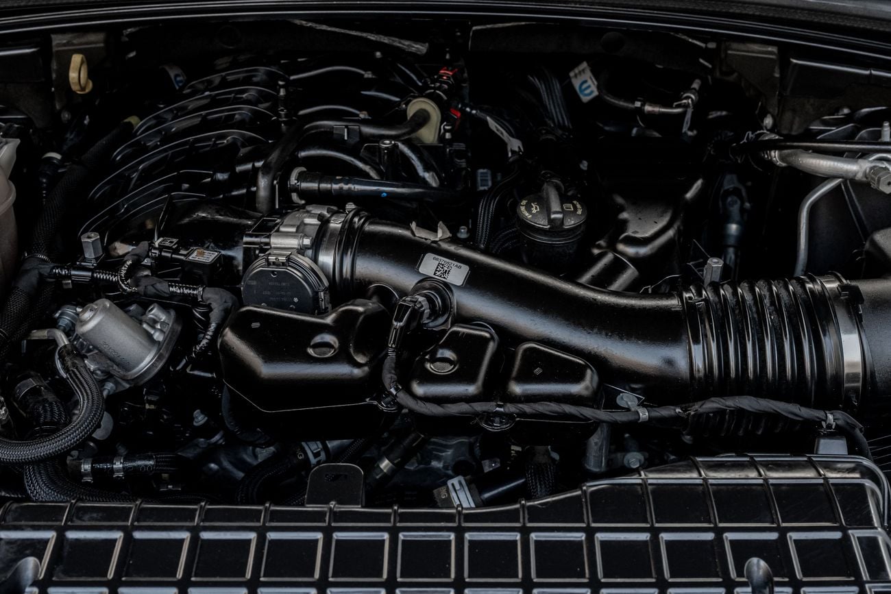 جيب جراند شيروكي Grand Cherokee Altitude | 2,253 P.M | 0% Downpayment | LOW KMS!