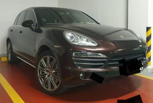 Porsche Cayenne S 4.8L