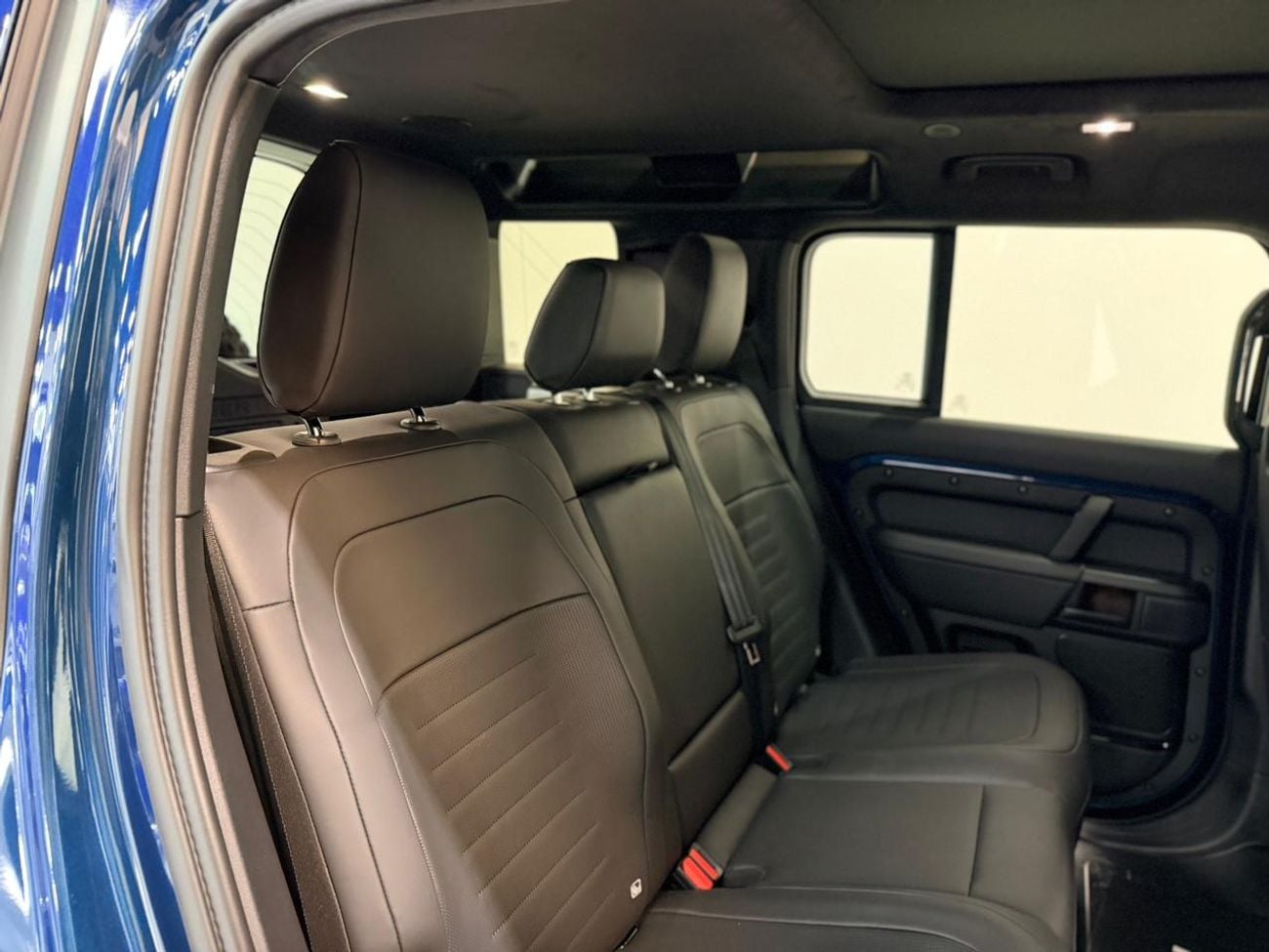 Land Rover Defender 110 P635 OCTA V8 2026