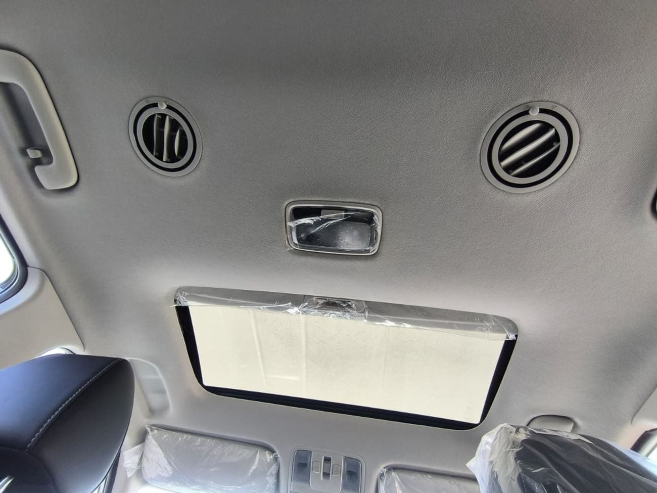 Kia Carens 1.5L Mid Option GCC Specs 7 Seater 2026 Model Brand New