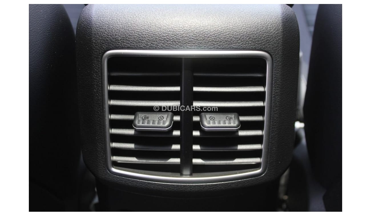 Kia Sportage ((High Line)) Turbo 1.6L petrol fwd 2022  Black color, heater seats, Electric tailgate