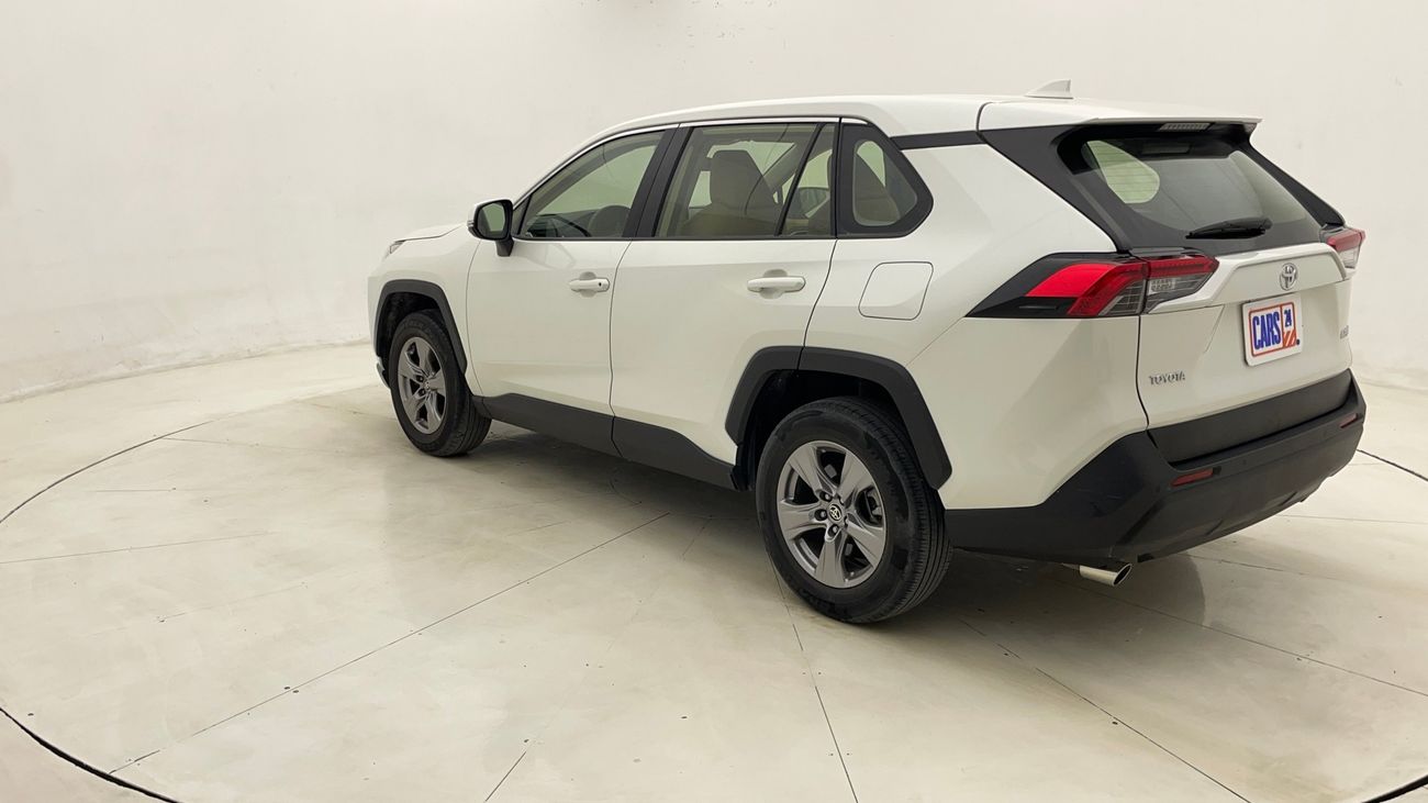 تويوتا راف ٤ EX 2.5 | بدون دفعة مقدمة | اختبار القيادة في المنزل