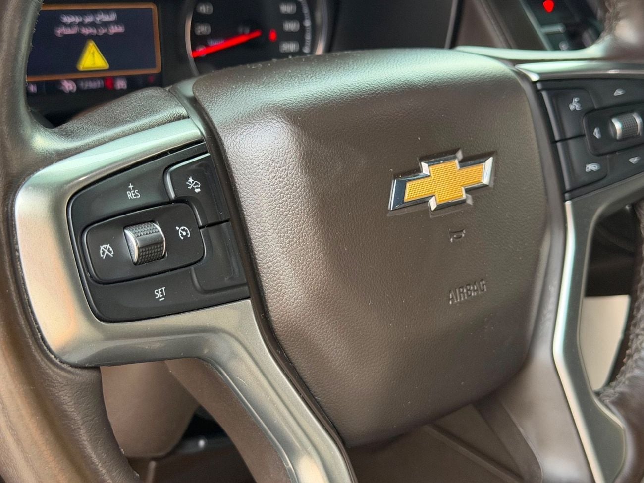 Chevrolet Suburban LT SUBURBAN /V8 5.3L / 7 seater / GCC/NEW SHAPE / Radar/ Blind Spots/ LINE ASSIST
