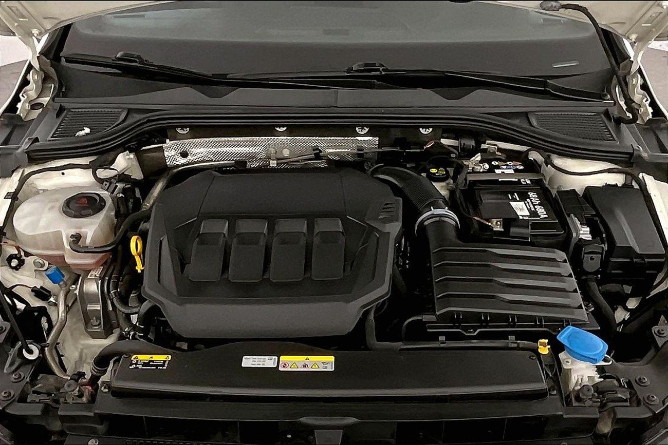 Volkswagen Golf GTI - Cloth | Carnival Sale • UP TO AED 20,000 OFF | Guaranteed Warranty | 0 Down Payment