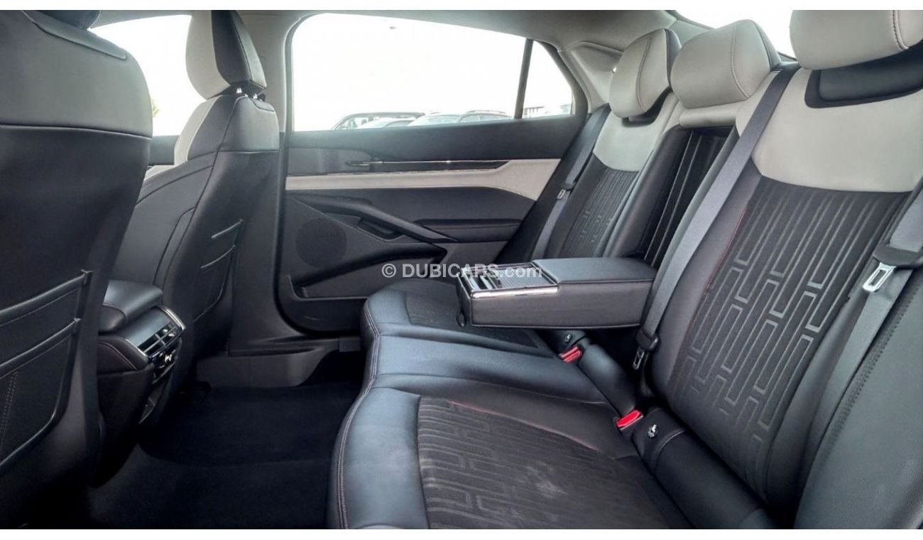 Ford Taurus Trend 2.0L Ecoboost GCC Specs Brand New