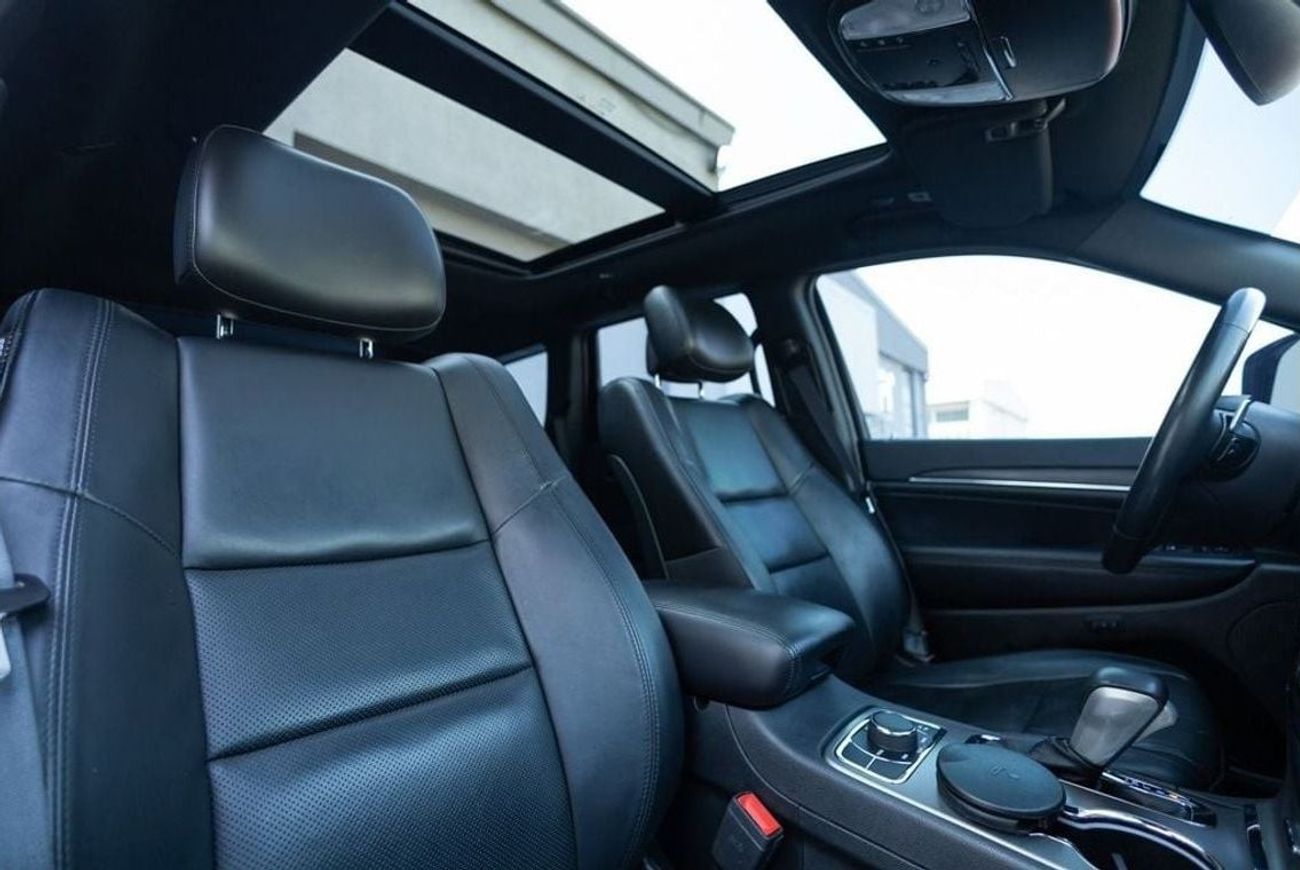 جيب جراند شيروكي Limited 3.6L Jeep Grand Cherokee Limited 2019 GCC under Warranty with Flexible Down-Payment.