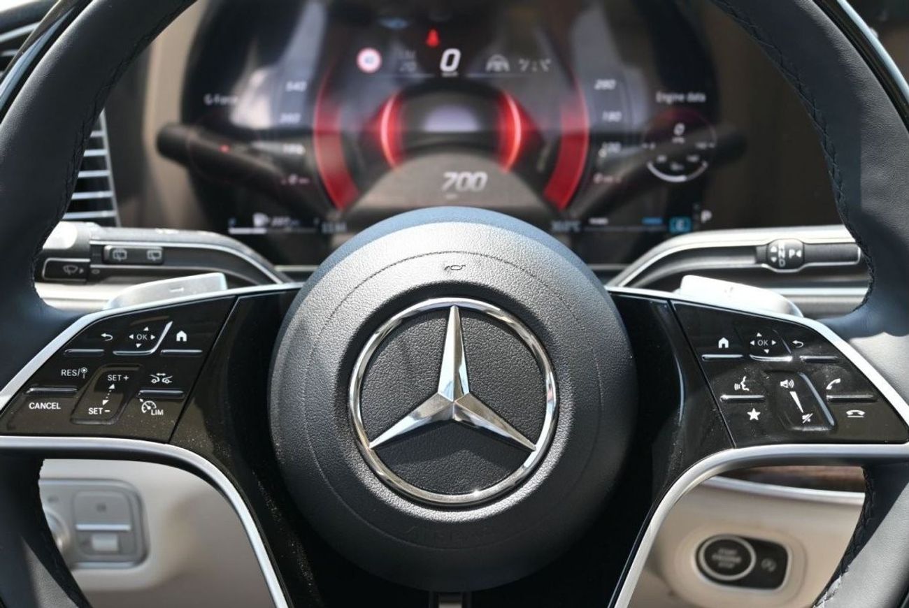 مرسيدس بنز GLS 450 Mercedes GLS 450 3.0L Inline-6 Turbo with Mild Hybrid, SUV, 7 Seats, Color Black, Model 2024