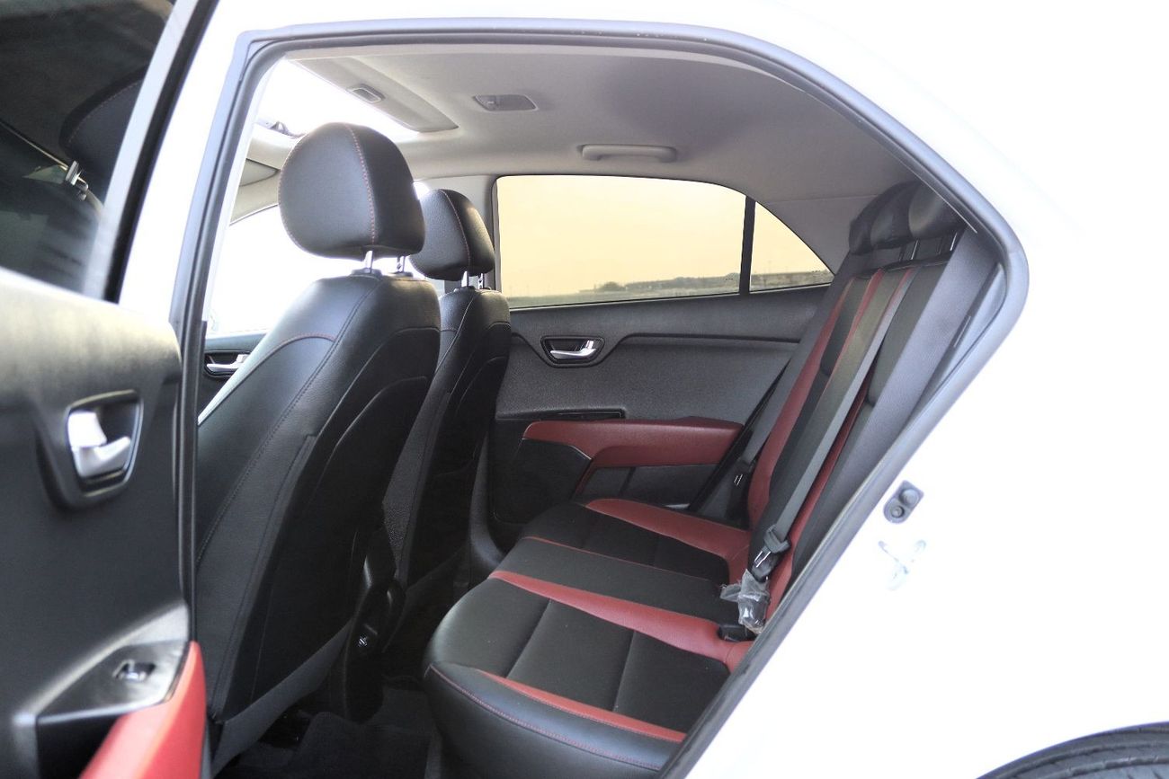 كيا ريو LX 1.4L Hatchback