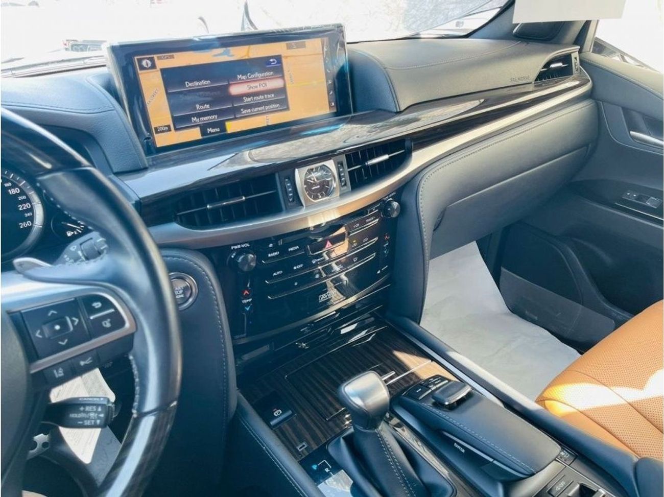 Lexus LX 570 LEXUS LX570 4 YEARS WARRANTY FROM ALFUTTAIM