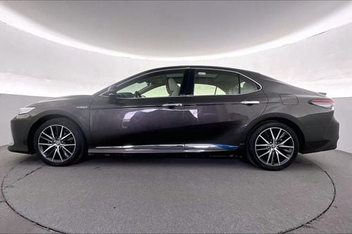 تويوتا كامري Limited | National Day Celebration | شامل الضمان | 0 ﺪﻔﻋﺓ ﺃﻮﻟﻯ