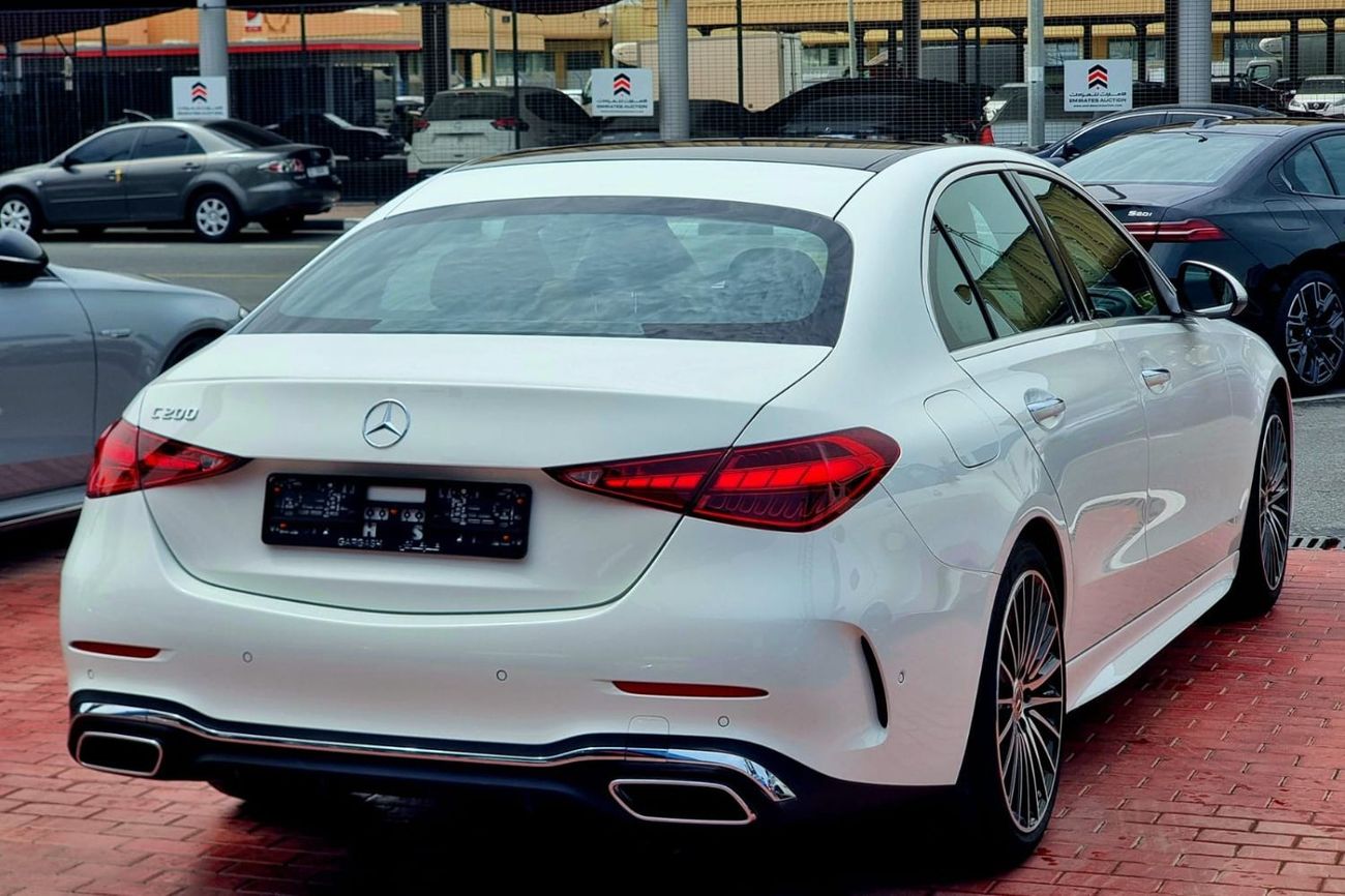 مرسيدس بنز C 200 AMG 5 Years Warranty 2024 GCC